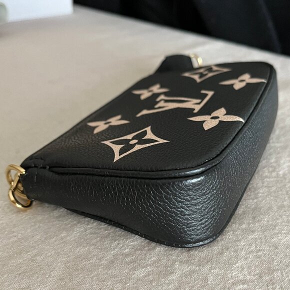 Louis Vuitton Mini Pochette Empreinte Embossed Leather - Authentic - Picture 15 of 17